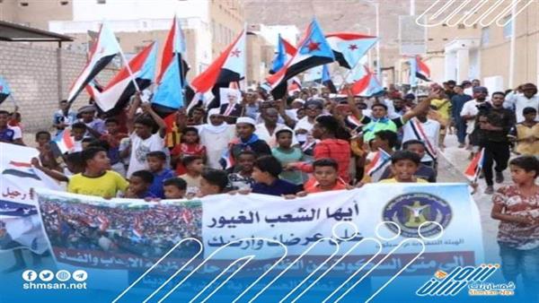مسيرات جماهيرية رافضة للتواجد الإخواني بحضرموت