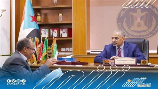 الزُبيدي يطّلع على سير العمل في المنطقة الحرة
