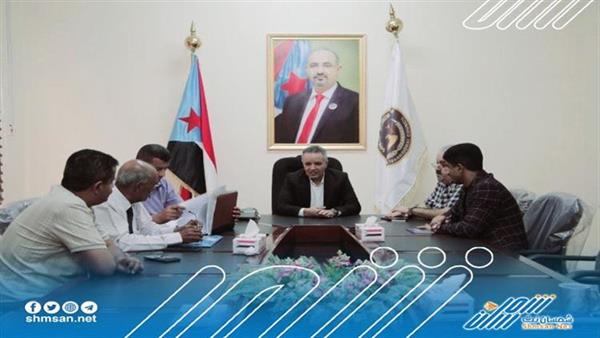 الرئيس الزبيدي يؤكد دعمه المؤتمر الإعلامي الجنوبي
