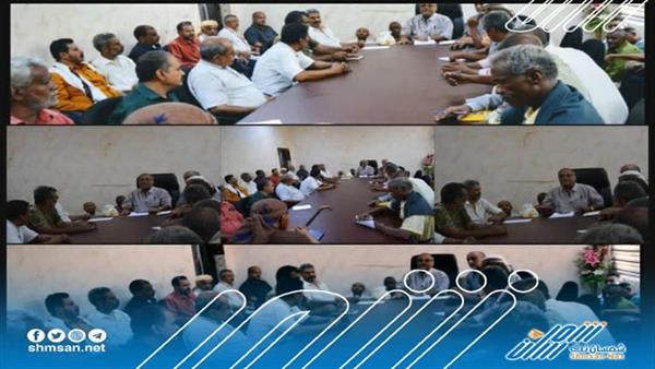 مدير البحث الجنائي يترأس إجتماعاً موسعاً مع مراكز إدارة البحث الجنائي في العاصمة عدن