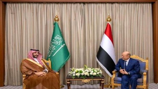 الرئيس الزبيدي يشارك في اجتماع رئاسي بالسعودية 