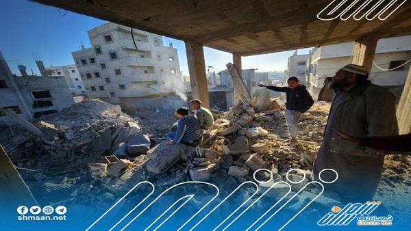 غزة .. صور مروعة تظهر آثار قصف مقاتلات الاحتلال لمنازل عائلة العرجا في رفح 