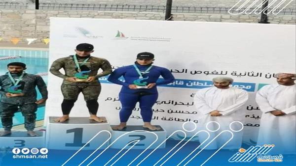 شابان متميزان مدربان في مجال الغوص والسباحة والانقاذ .. لكنهما منسيان في حضرموت
