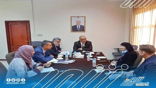 وزير التخطيط يبحث مع نائبة رئيس الصندوق العالمي تعزيز أوجه الشراكة  