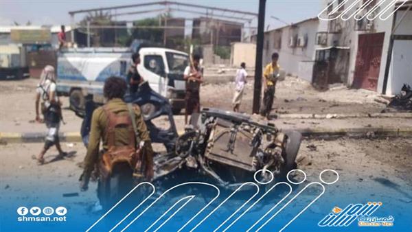 عاجل / سيارة مفخخة تنفجر في موكب اللواء فضل باعش بأبين