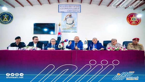 الرئيس الزبيدي :  افتخر و أعتز بالبطولات التي حققتها قواتنا المسلحة في جبهات التصدي للمليشيات الحوثية 