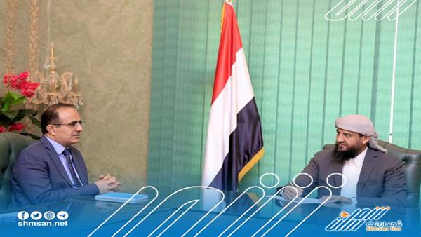 عاجل/ المحرمي يناقش مع وزير ووكلاء الصحة سبل تعزيز القطاع الصحي 