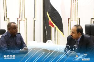 محافظ حضرموت يلتقى بسفير الصومال ويبحث معه آليات تعزيز التبادل التجاري في مجالات الثروة السمكية والحيوانية 
