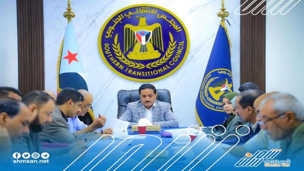 عاجل/ رئاسة الانتقالي تتخذ إجراءات حاسمة لتحسين الأداء في الجنوب