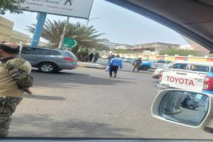 عاجل : عدن على صفيح ساخن.. والمعاشيق الرئاسي يتحصن بقوات الأمن