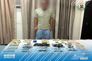 الإدارة العامة لمكافحة المخدرات بقوات الحزام الأمني تطيح بأحد مروّجي المخدرات في أحد فنادق العاصمة عدن
