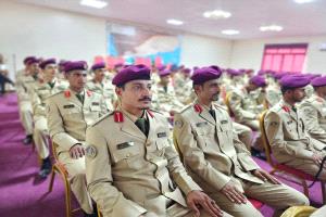 اللواء محمد قاسم الزُبيدي قائد ألوية الحماية الرئاسية يُكرم الدفعة الثالثة من ضباط كلية زايد العسكرية
