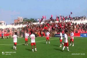 ديربي عدن/وحدة عدن يتقدم على التلال في الشوط الأول بهدفين مقابل لا شيء